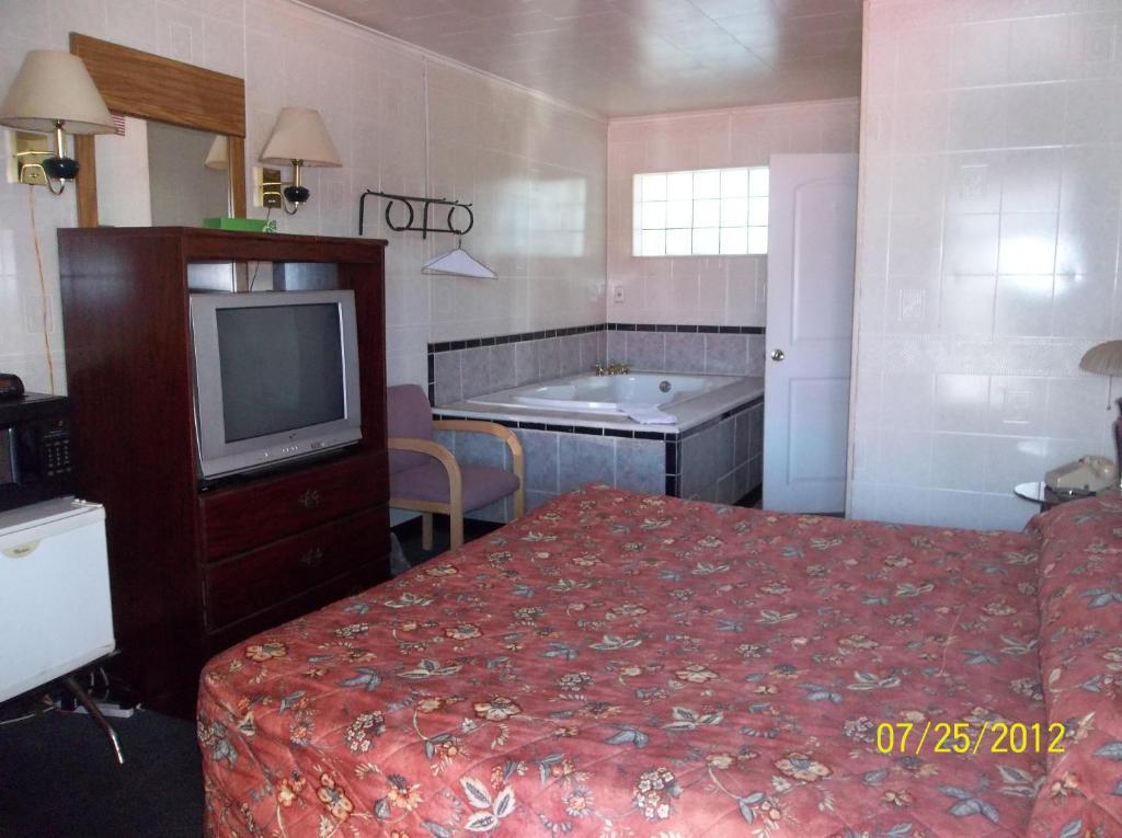 Clearview Motor Inn Hanover Room photo